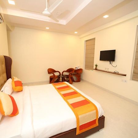 Hotel Myriad Inn Jaipur Buitenkant foto