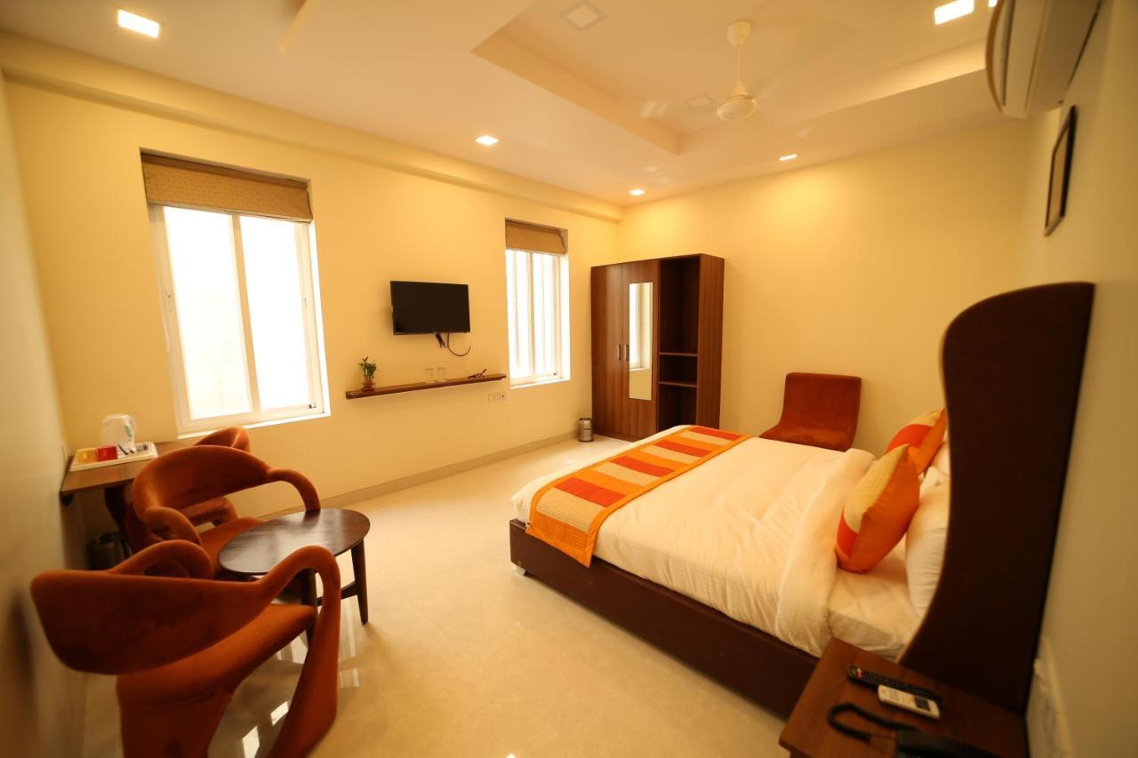 Hotel Myriad Inn Jaipur Buitenkant foto